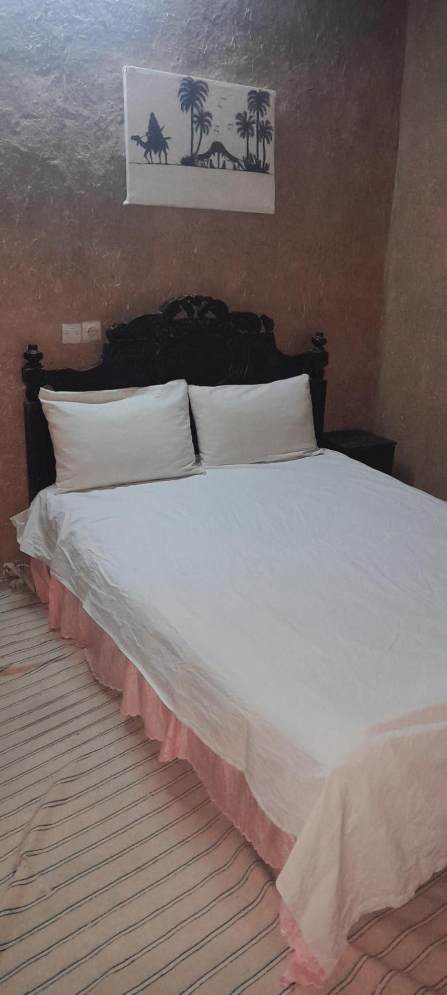Oasis Travel Panzió Tazouka Szoba fotó