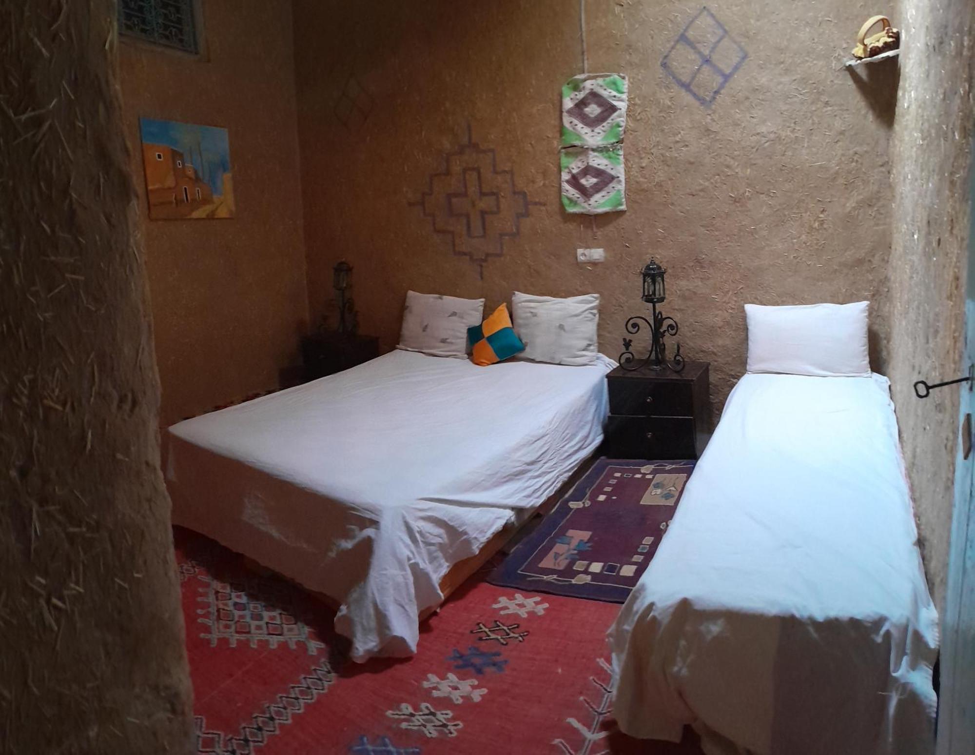 Oasis Travel Panzió Tazouka Kültér fotó