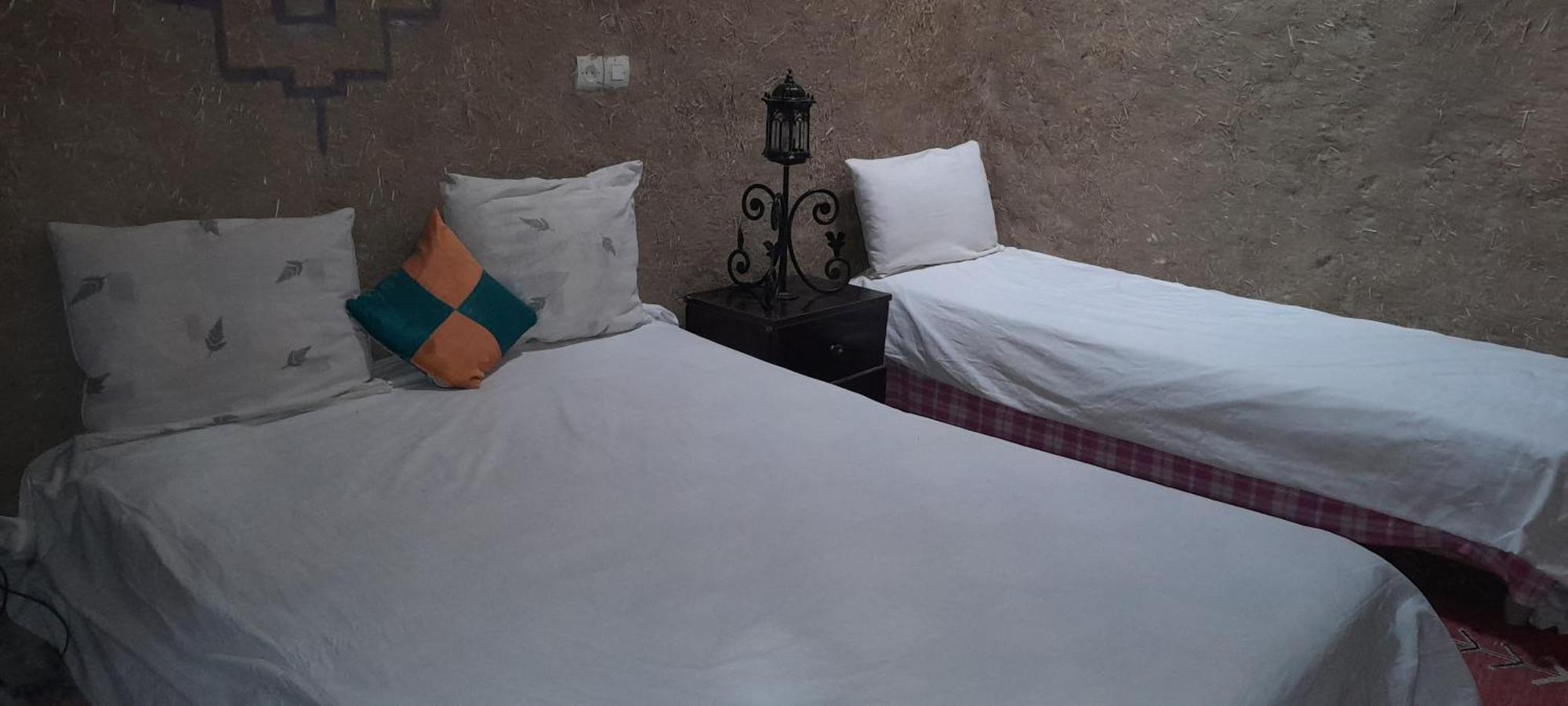 Oasis Travel Panzió Tazouka Szoba fotó