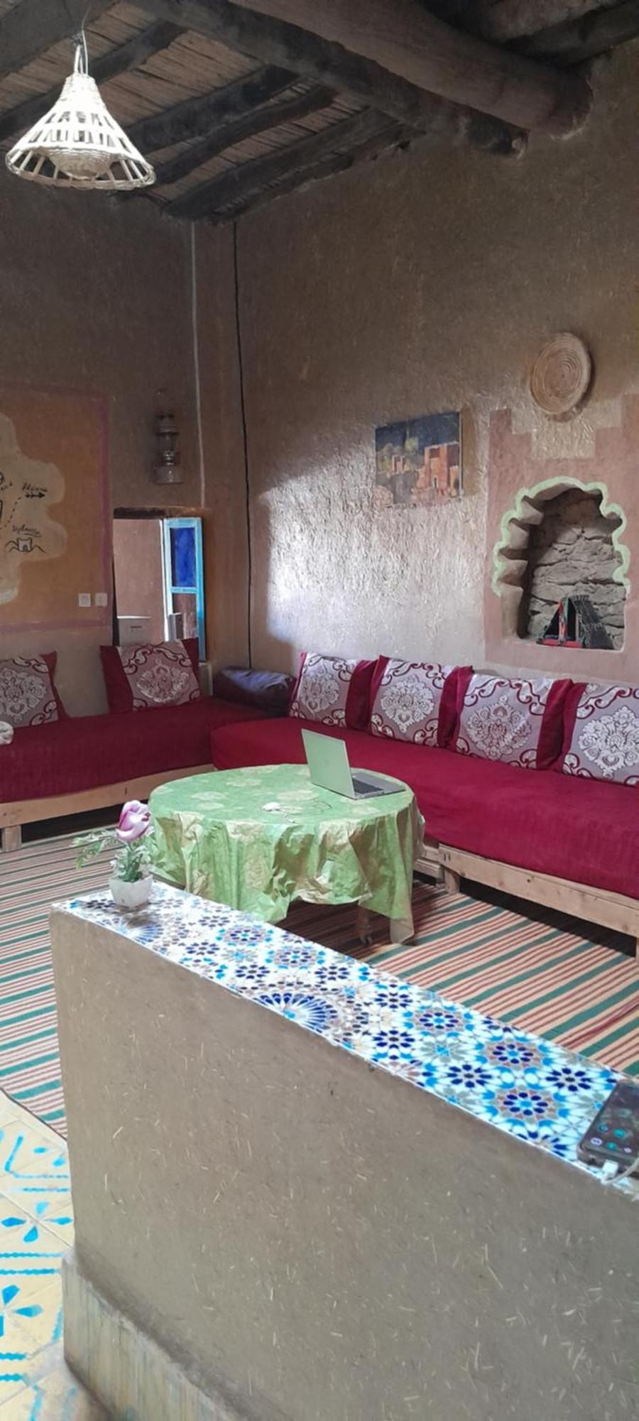 Oasis Travel Panzió Tazouka Kültér fotó