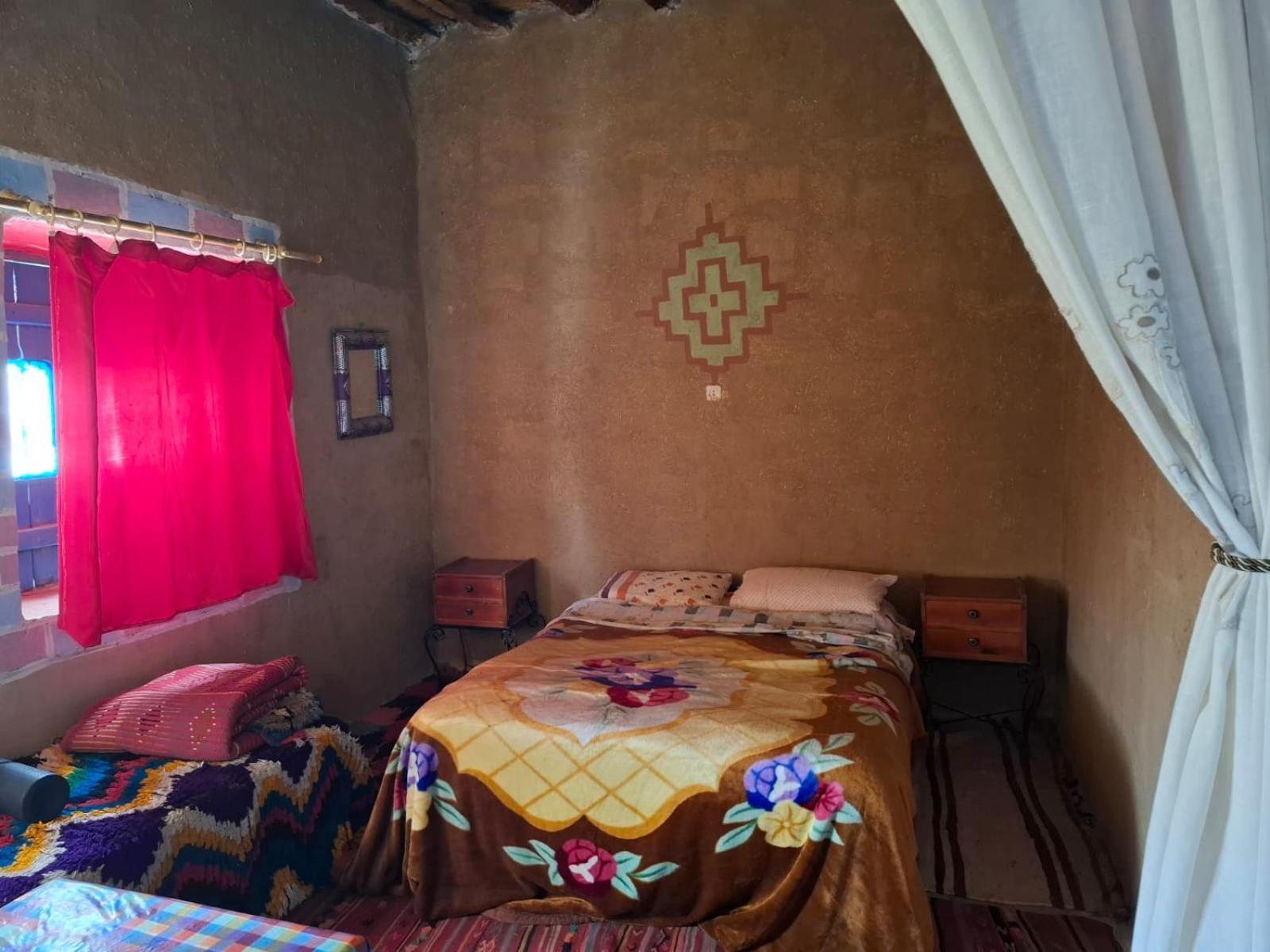 Oasis Travel Panzió Tazouka Kültér fotó